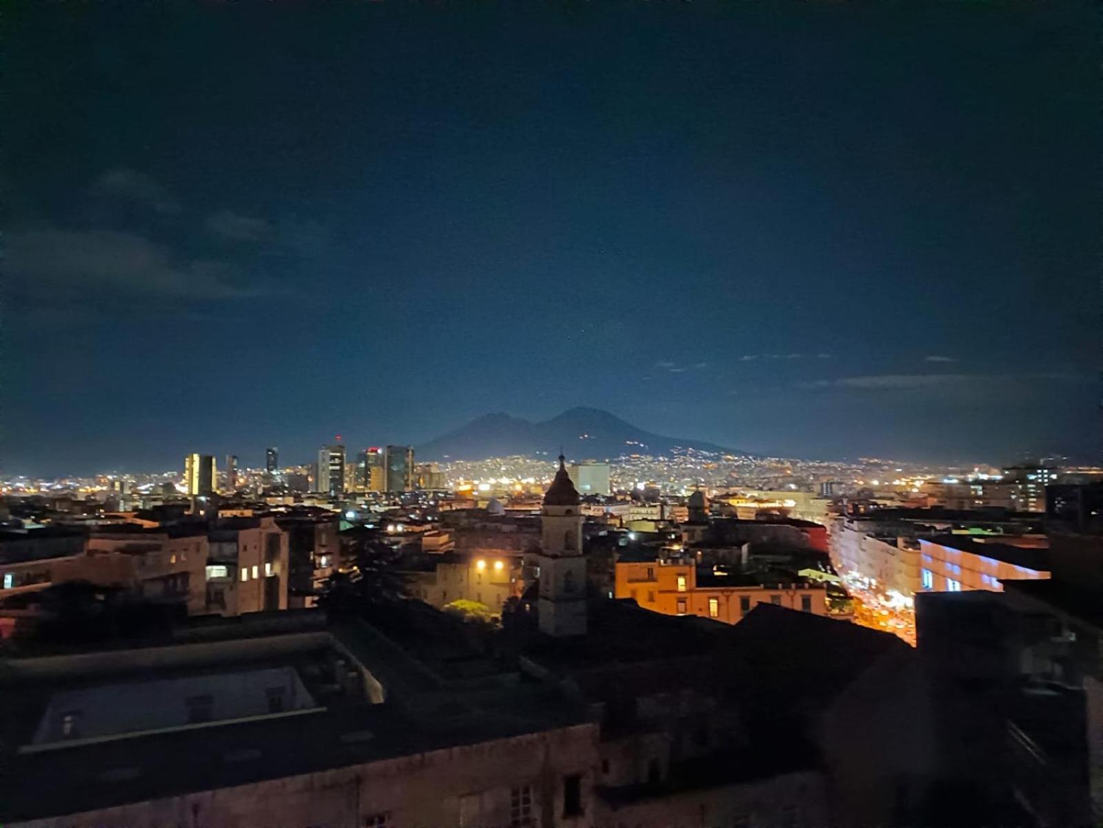 Faccia Gialla Napoli Casa Vacanze Extérieur photo