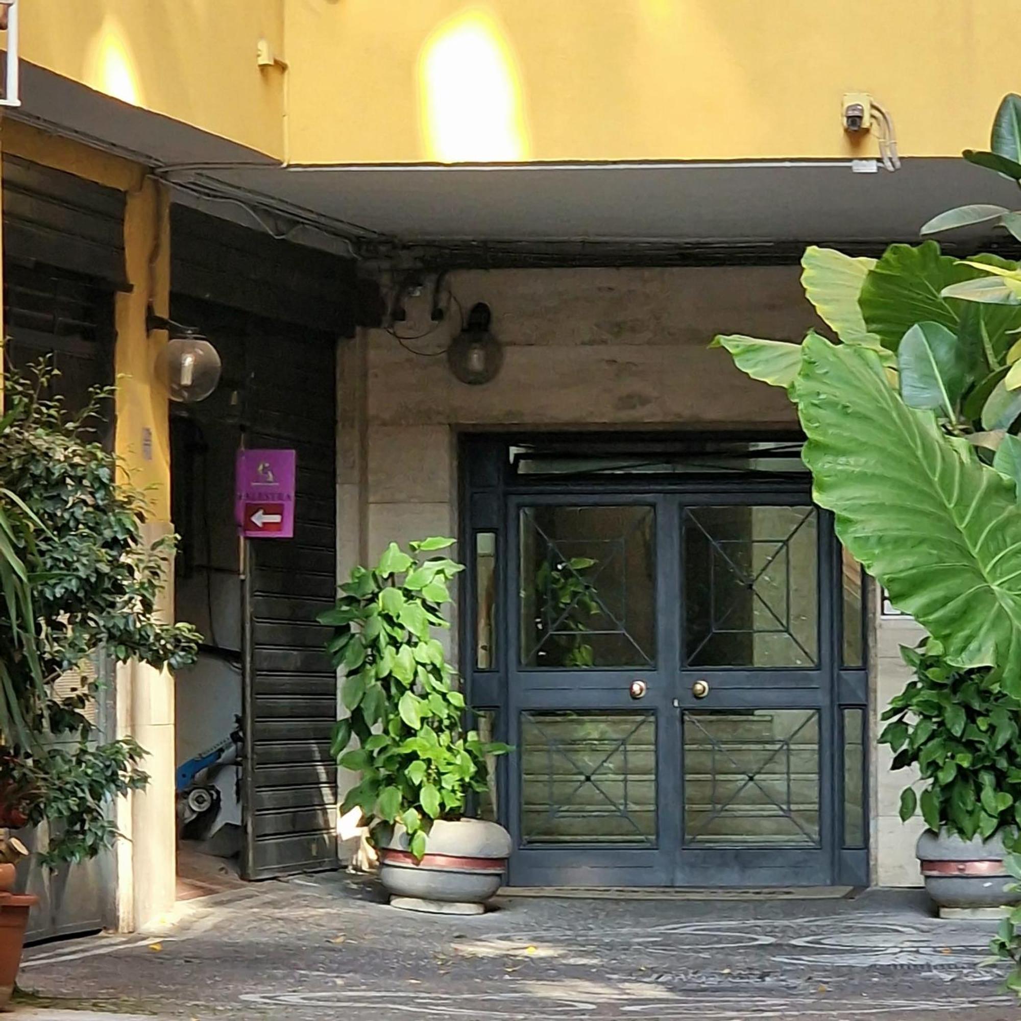 Faccia Gialla Napoli Casa Vacanze Extérieur photo