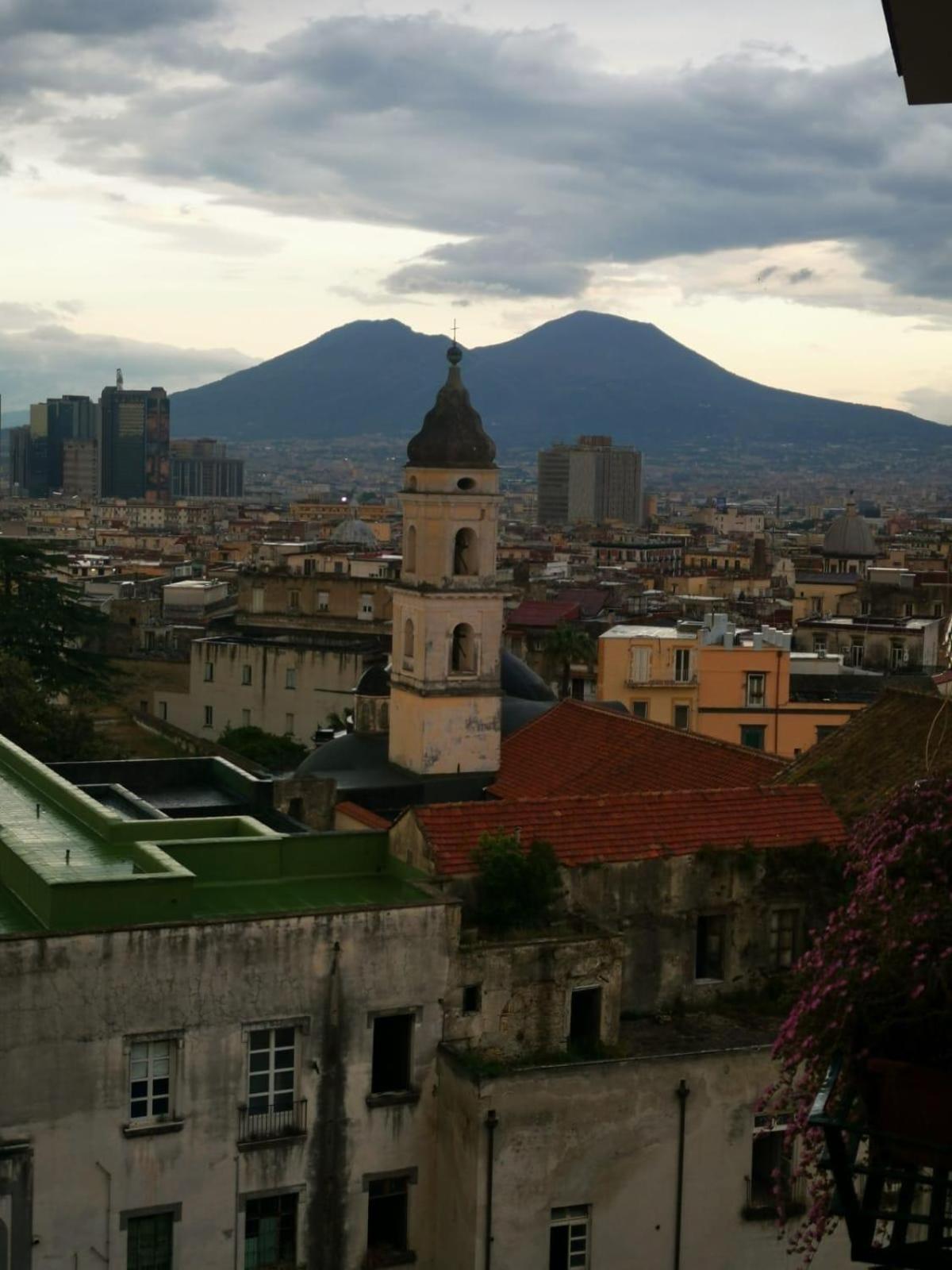 Faccia Gialla Napoli Casa Vacanze Extérieur photo